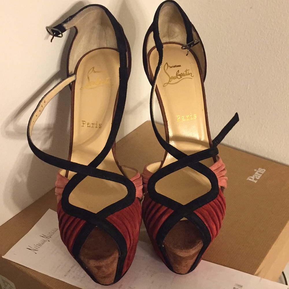 Christian Louboutin size 39 - Picture 7 of 8